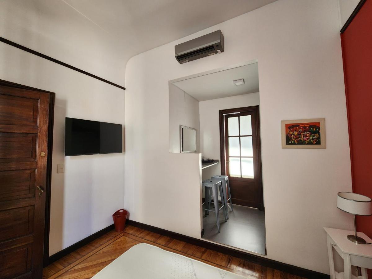 Habitaciones En Suite Balcarce Buenos Aires Extérieur photo